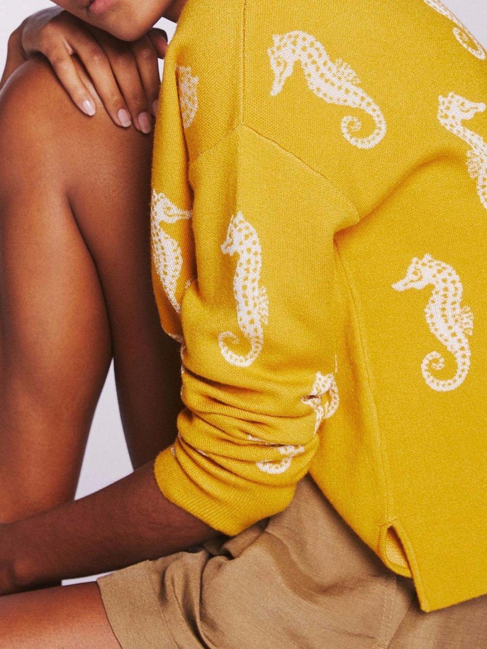 Maeve by Anthropologie Mustard Sweater with White Seahorse Motif - sz medium - Picture 2 of 11